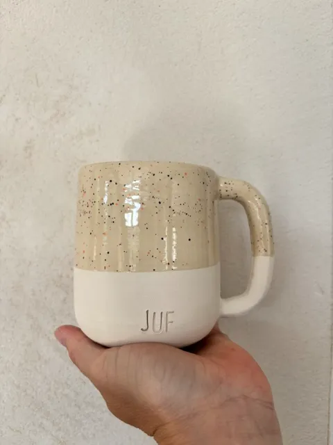 Gepersonaliseerde XL mok - beige / oranje spikkel (Naam)
